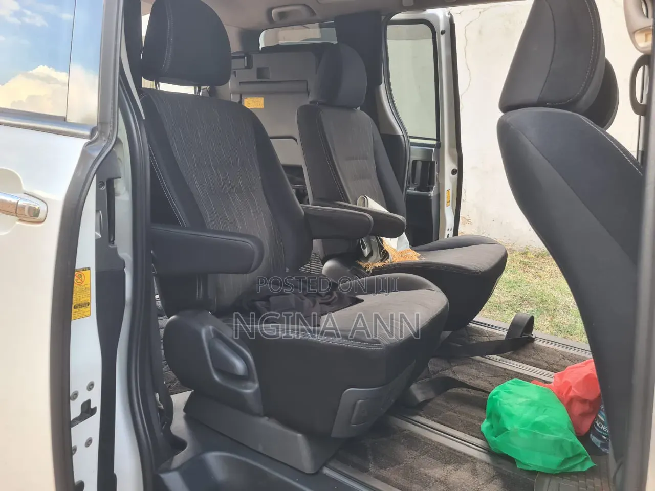 Toyota Voxy 2012 White