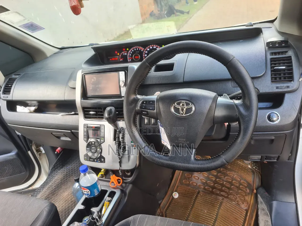 Toyota Voxy 2012 White