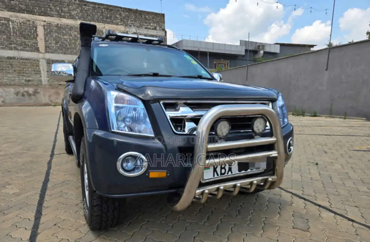 Isuzu D-MAX 2009 Blue