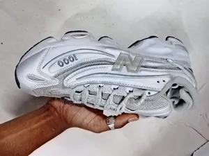 New Balance 1000 Gray Sneakers