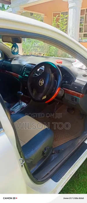 Toyota Premio 2005 White