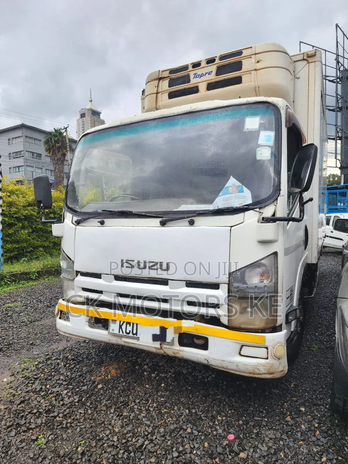 Isuzu NQR 2011 Silver