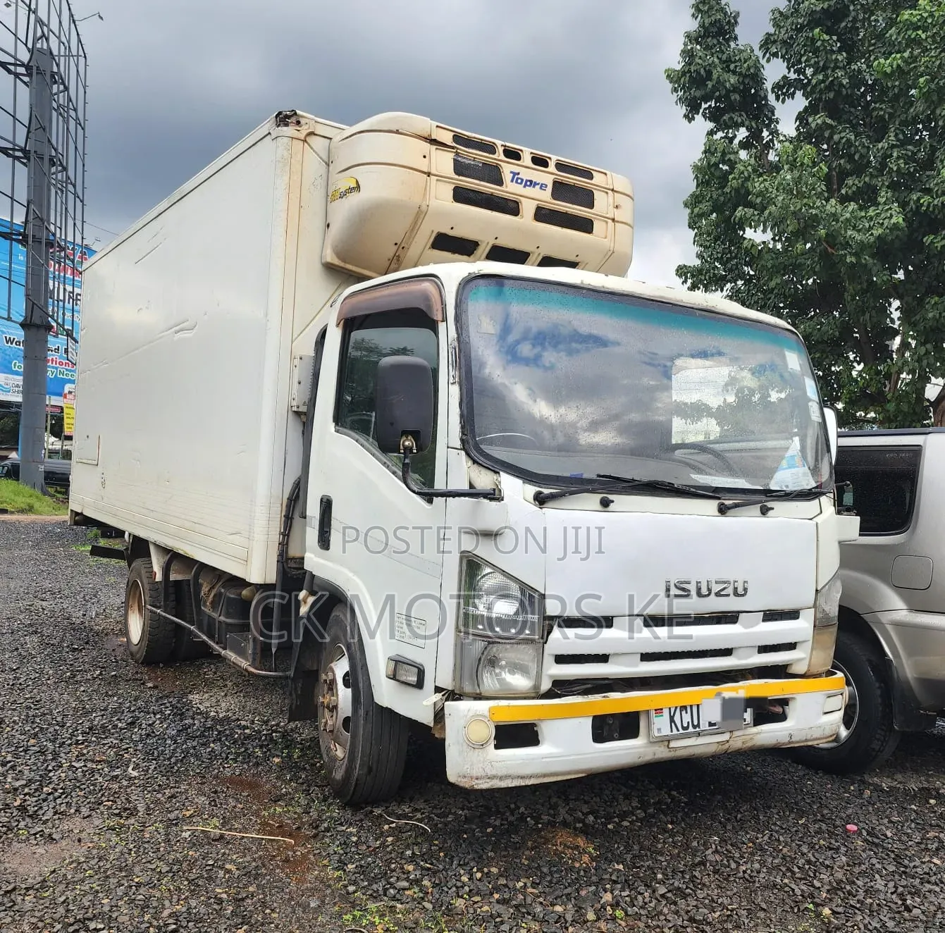 Isuzu NQR 2011 Silver