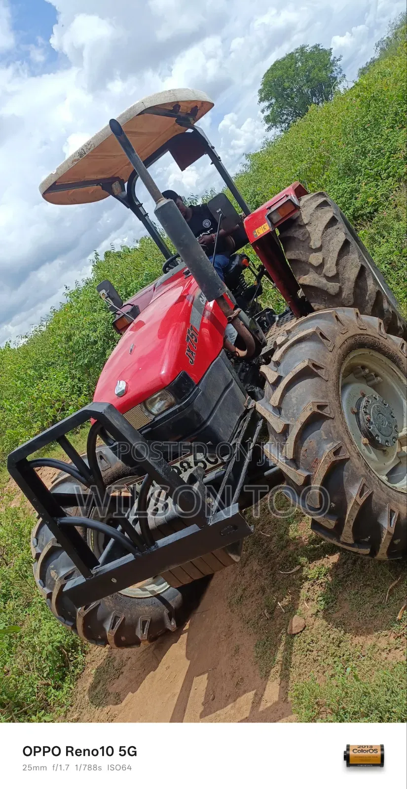 Tractor Jx75 4 Wd