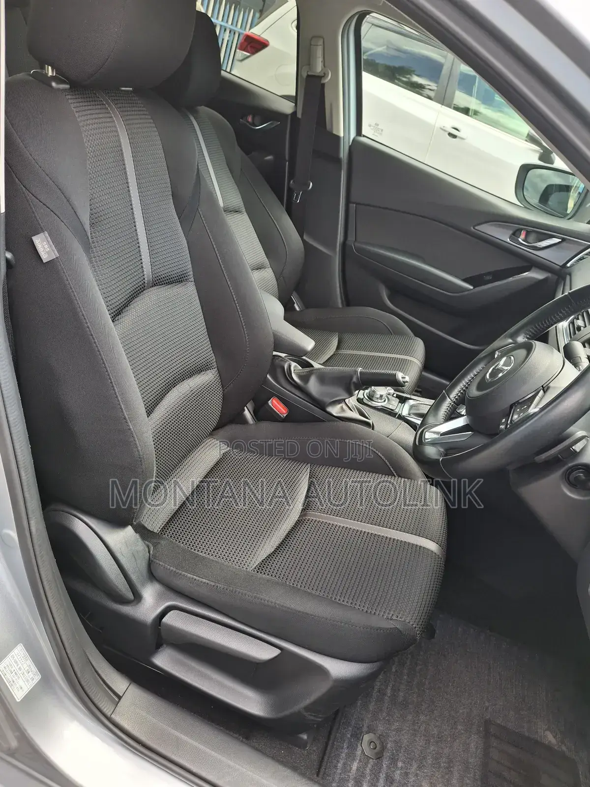 Mazda Axela 2019 Silver