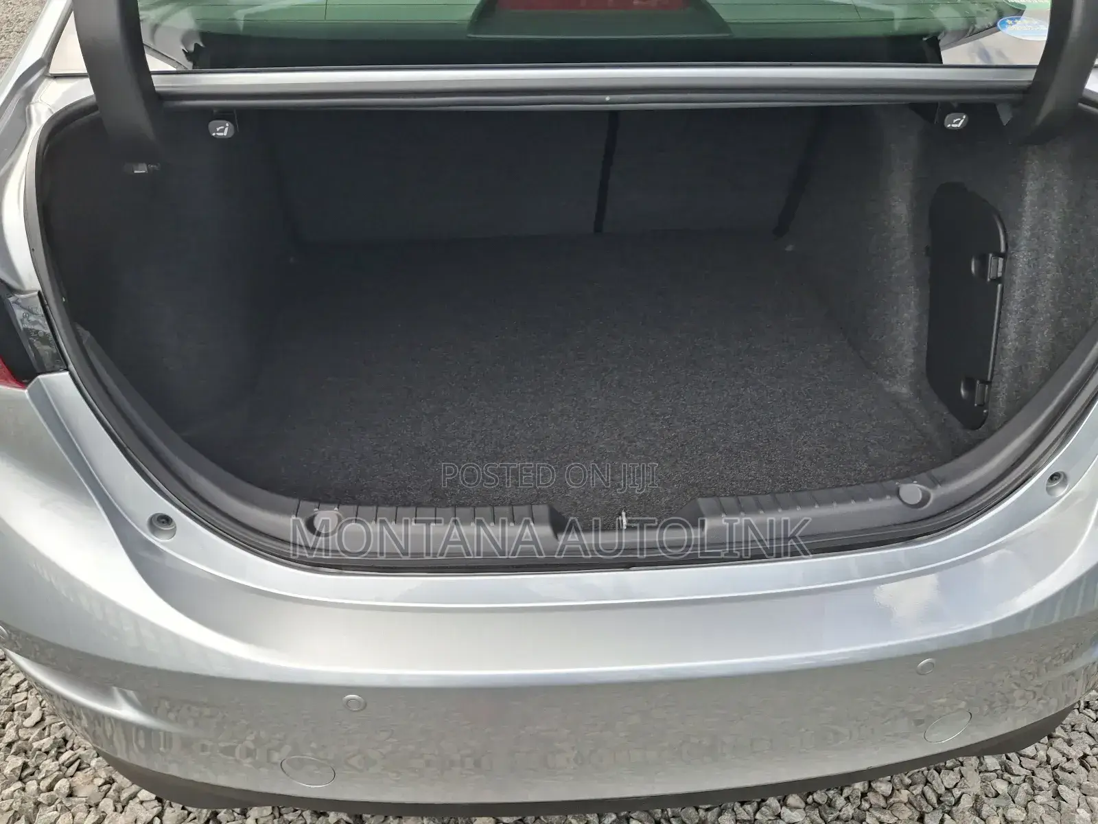 Mazda Axela 2019 Silver