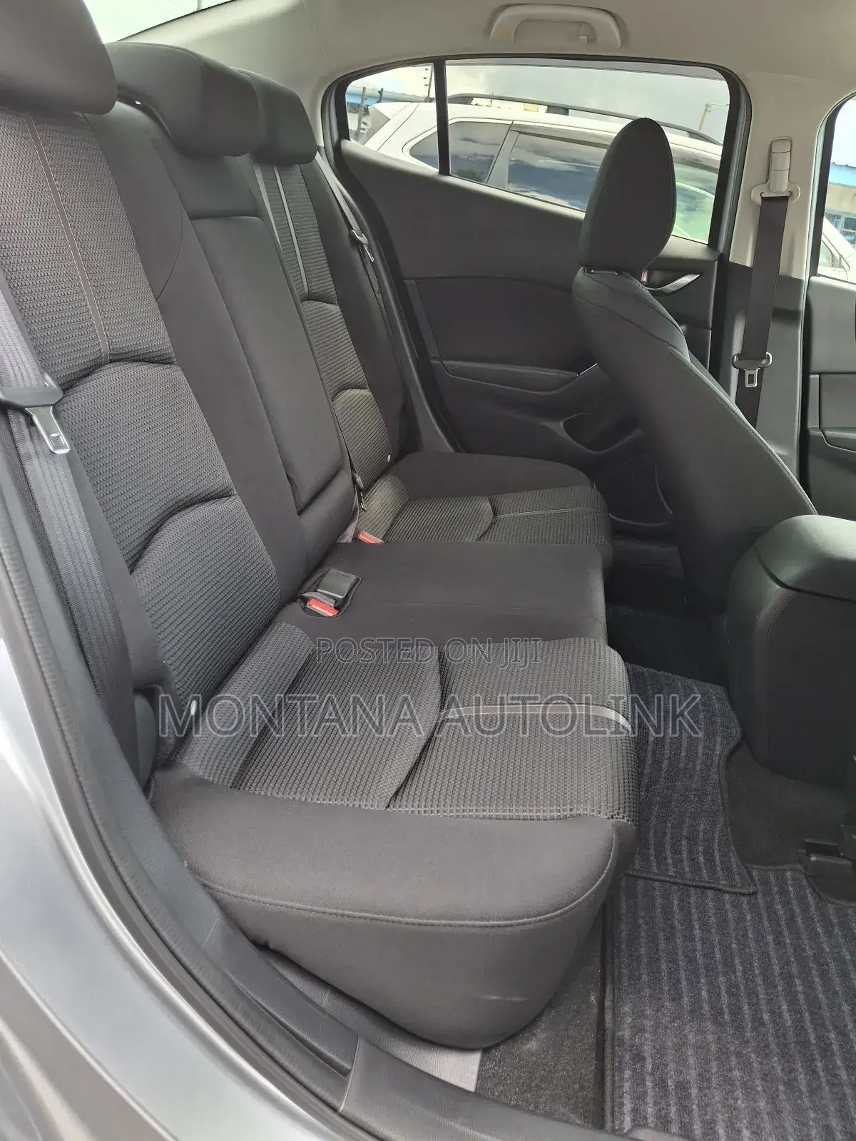 Mazda Axela 2019 Silver