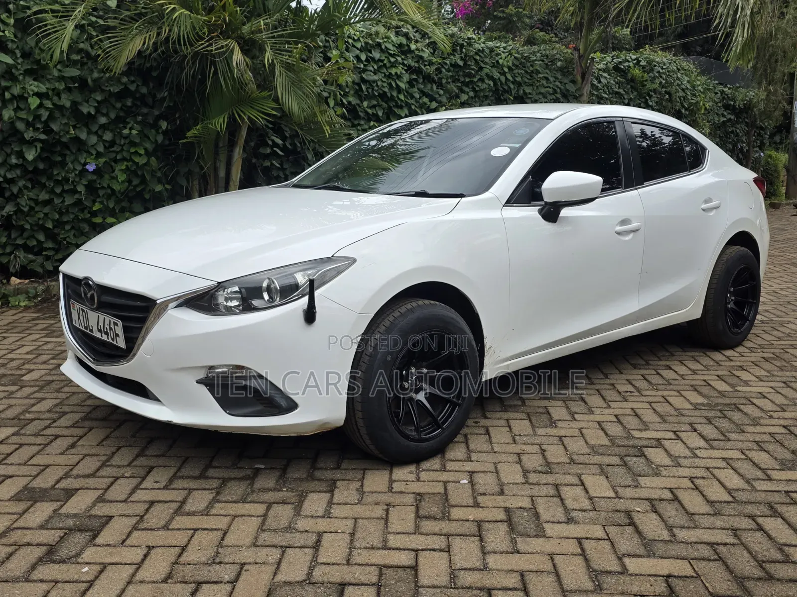 Mazda Axela 2015 White