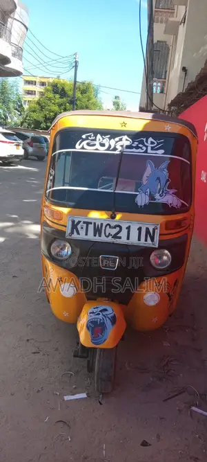 Bajaj RE 2023 Yellow