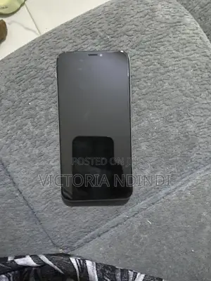 Apple iPhone X 64 GB White