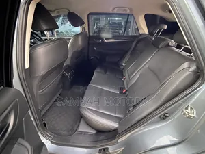 Subaru Outback 2017 Gray