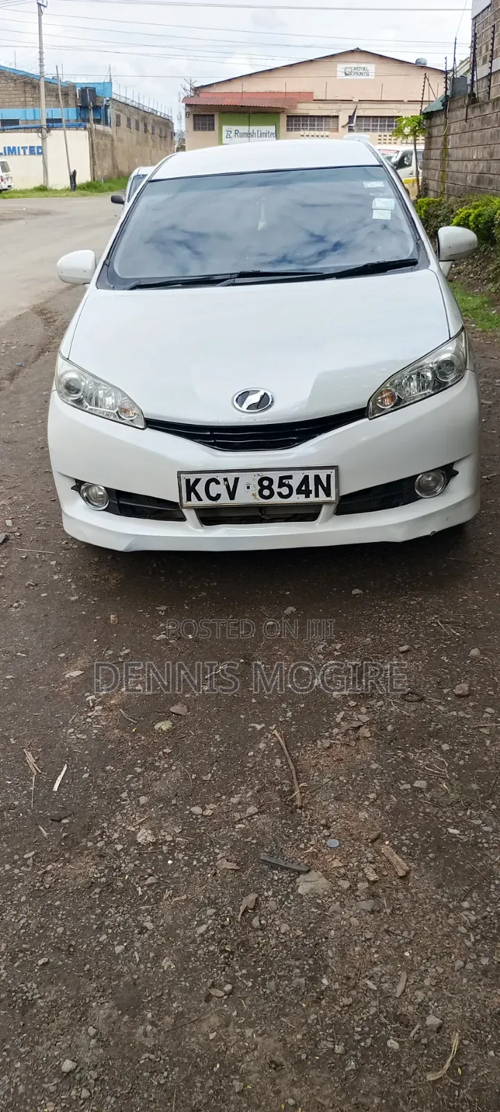 Toyota Wish 2013 White