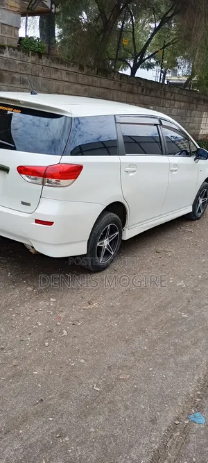 Toyota Wish 2013 White
