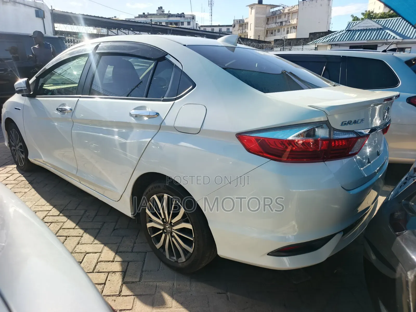 Honda Grace 1.5 Hybrid FWD 2019 White