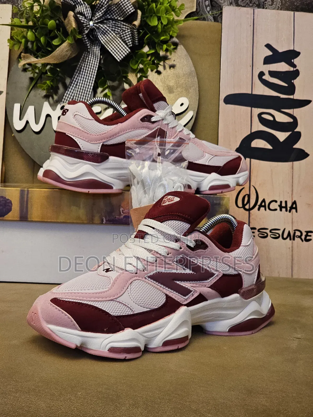New Balance 9060 Fuchsia Pink