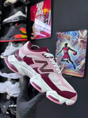 New Balance 9060 Fuchsia Pink
