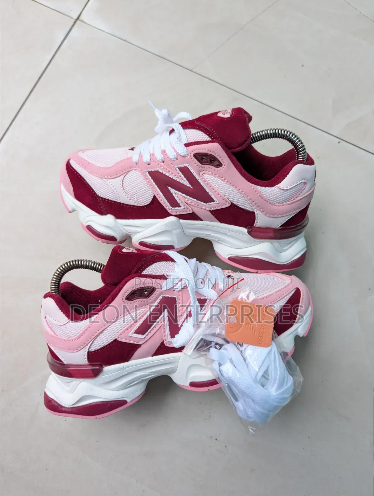 New Balance 9060 Fuchsia Pink