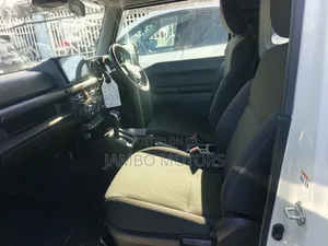 Suzuki Jimny 2021 White