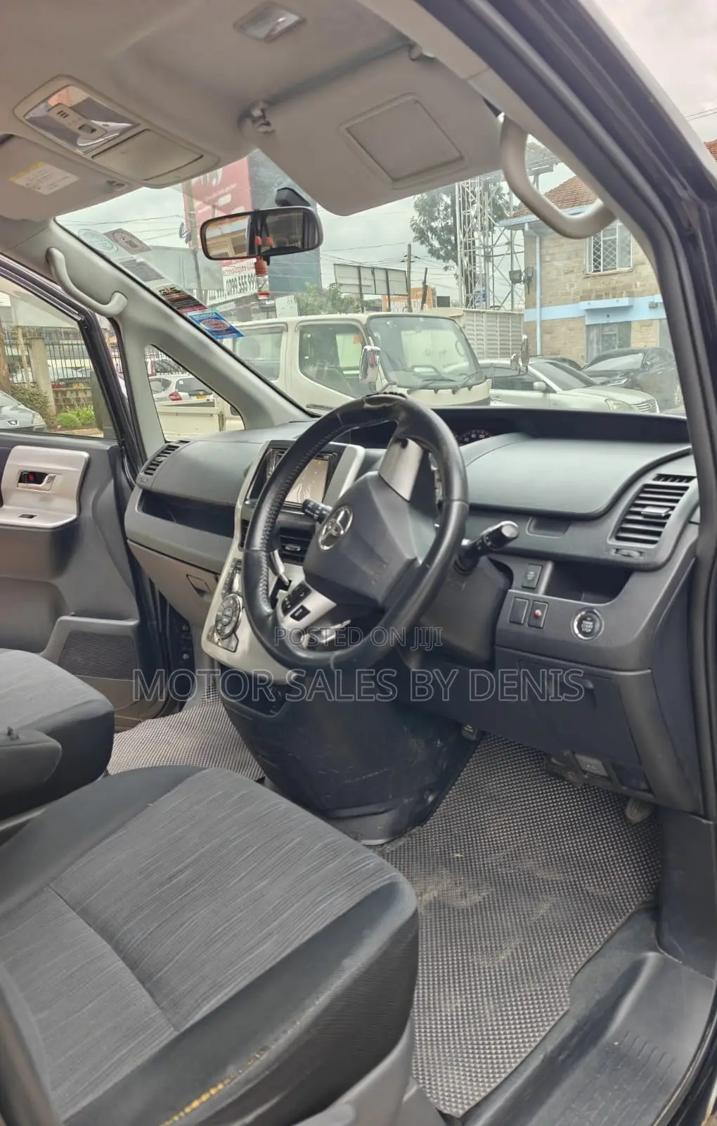 Toyota Voxy 2011 Black