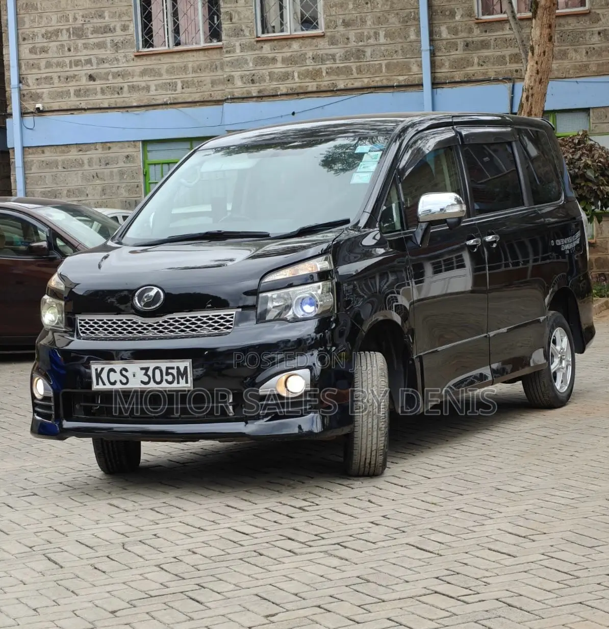 Toyota Voxy 2011 Black