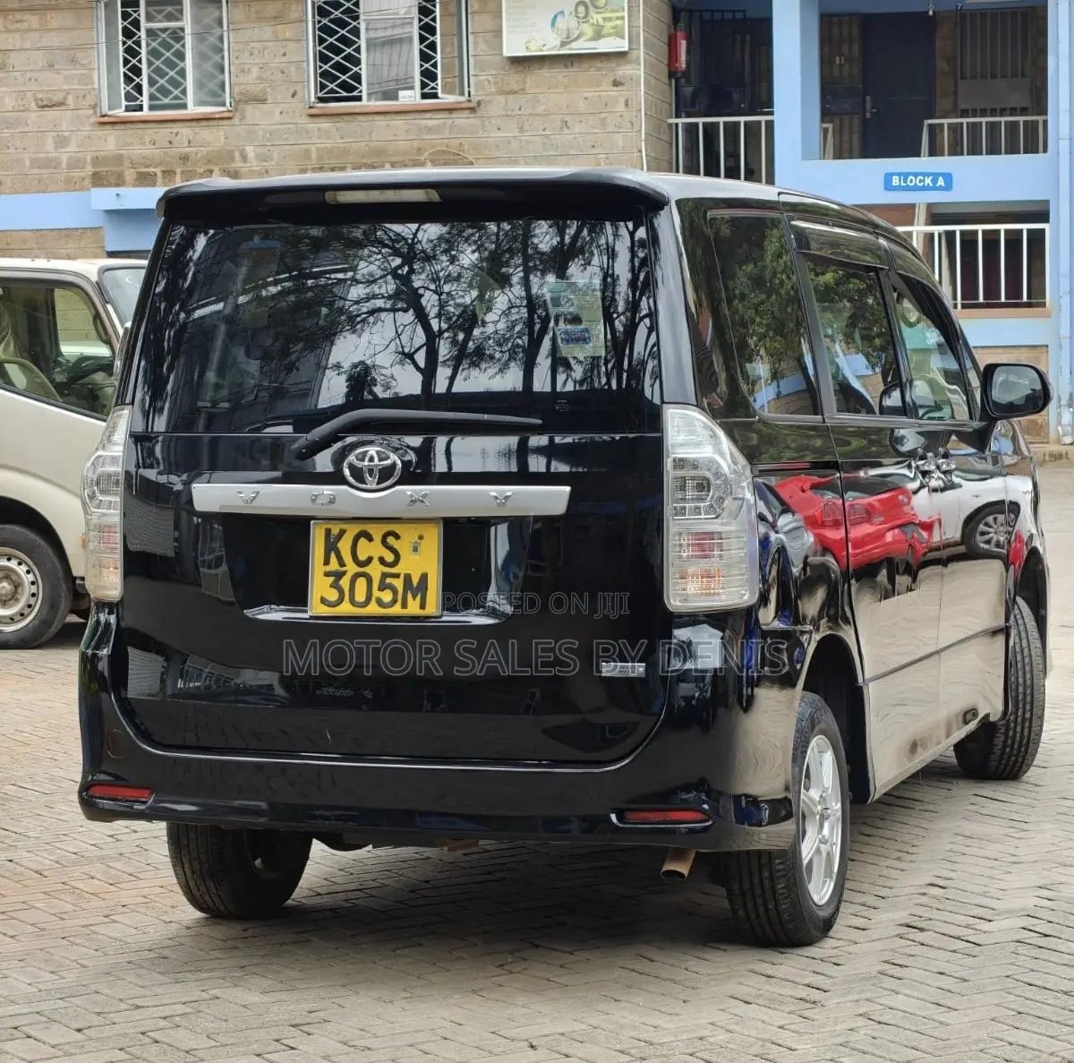 Toyota Voxy 2011 Black