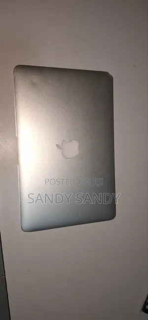 Laptop Apple MacBook Air 4GB Intel Core 2 Duo HDD 4T
