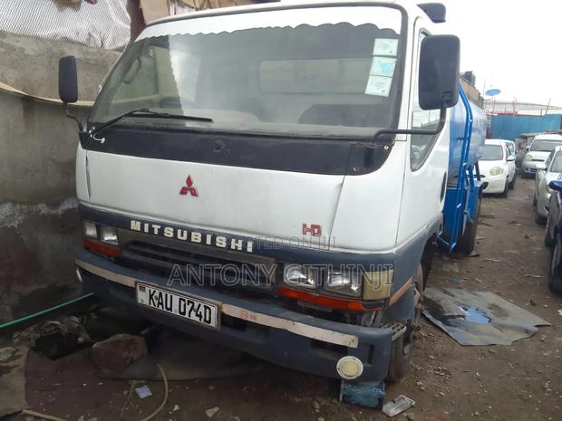Mitsubishi Canter 2007 White for Sale - thumbnail 2