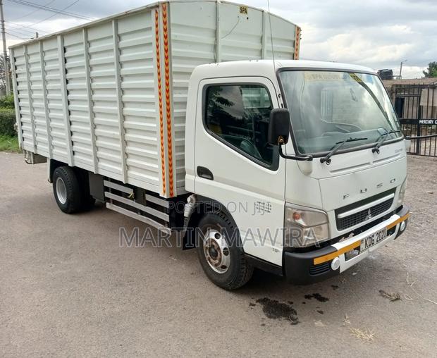 Mitsubishi Fuso - thumbnail 2