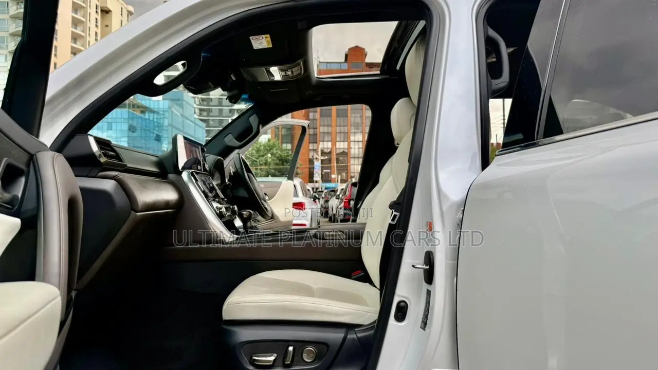 Lexus LX 600 2022 Pearl