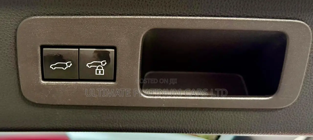 Lexus LX 600 2022 Pearl