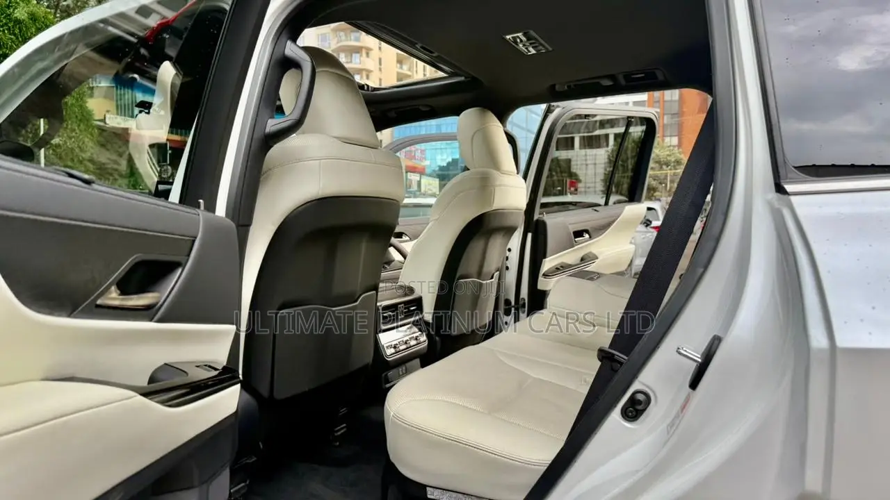 Lexus LX 600 2022 Pearl