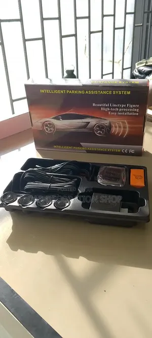 4 Sensor Car Parking Backup System Detect Obstacles Up to 2.5m Away
