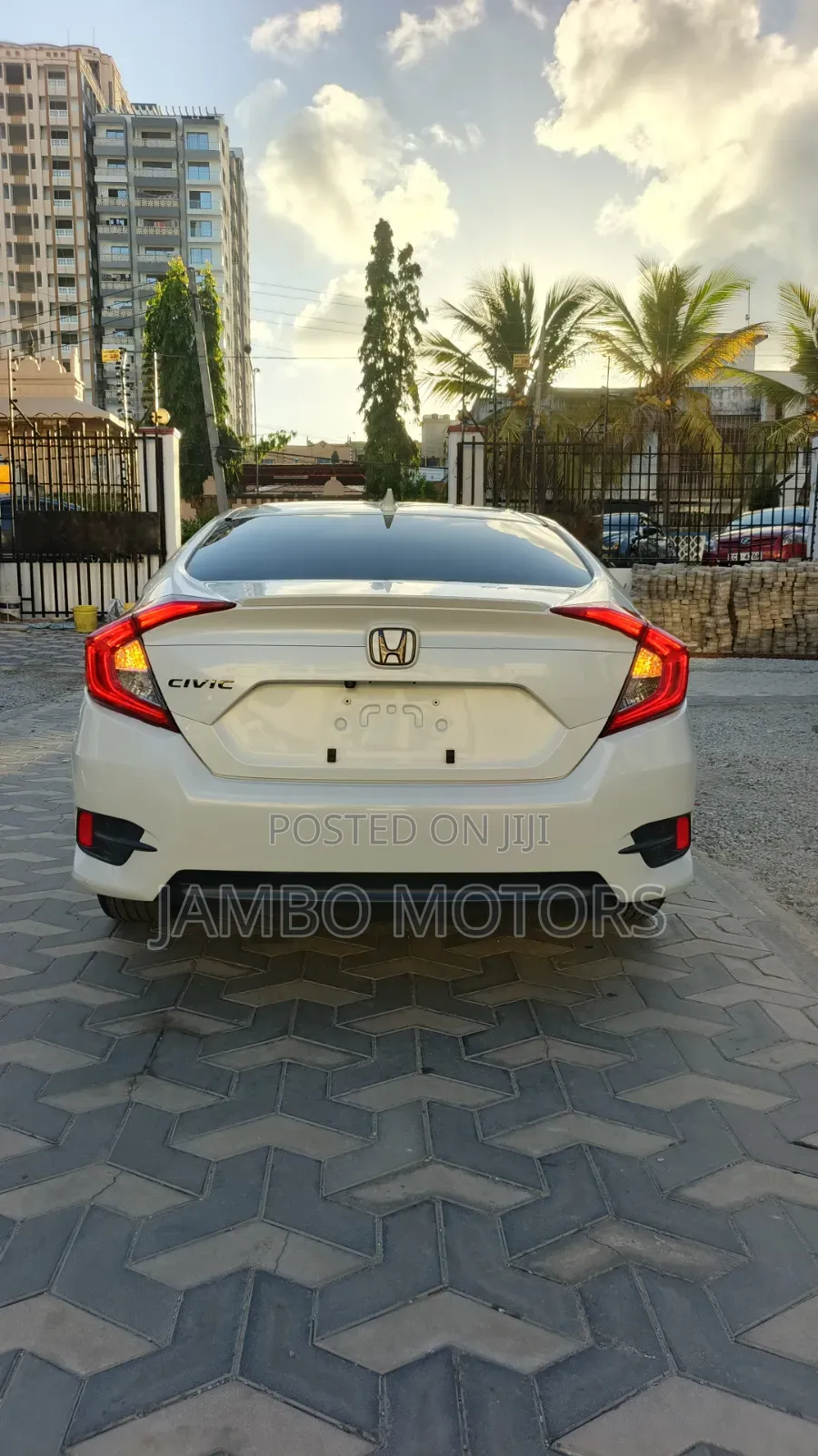 Honda Civic EX Sedan 2020 White