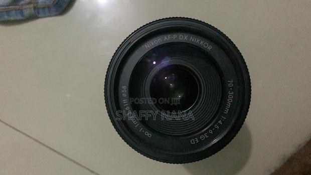 70-300mm Nikon Zoom Lens - thumbnail 2