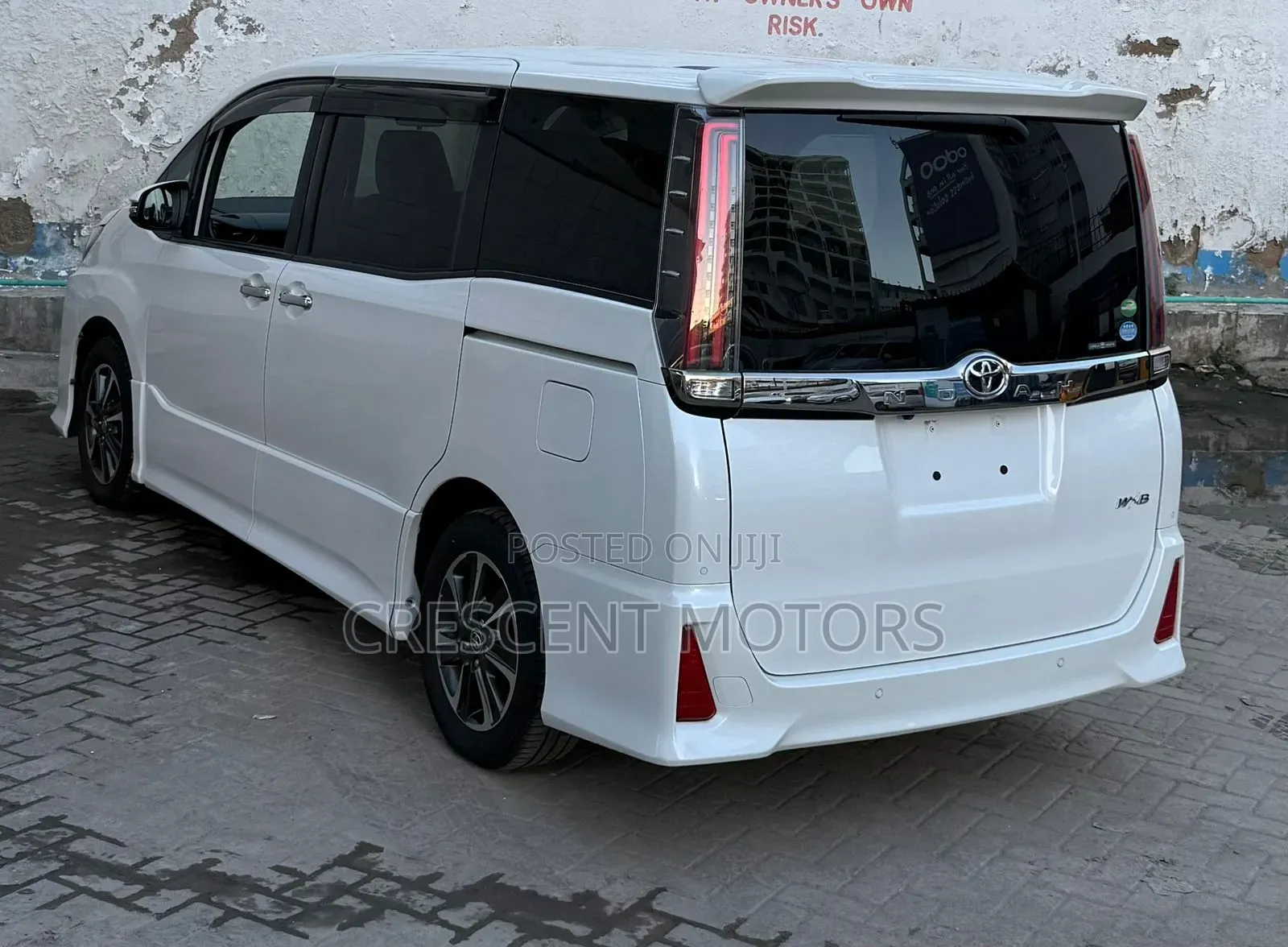Toyota Noah 2019 White