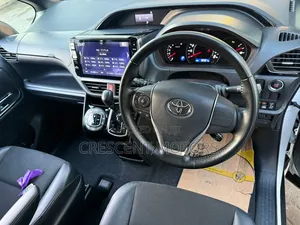Toyota Noah 2019 White