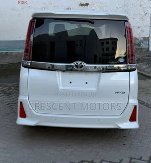 Toyota Noah 2019 White