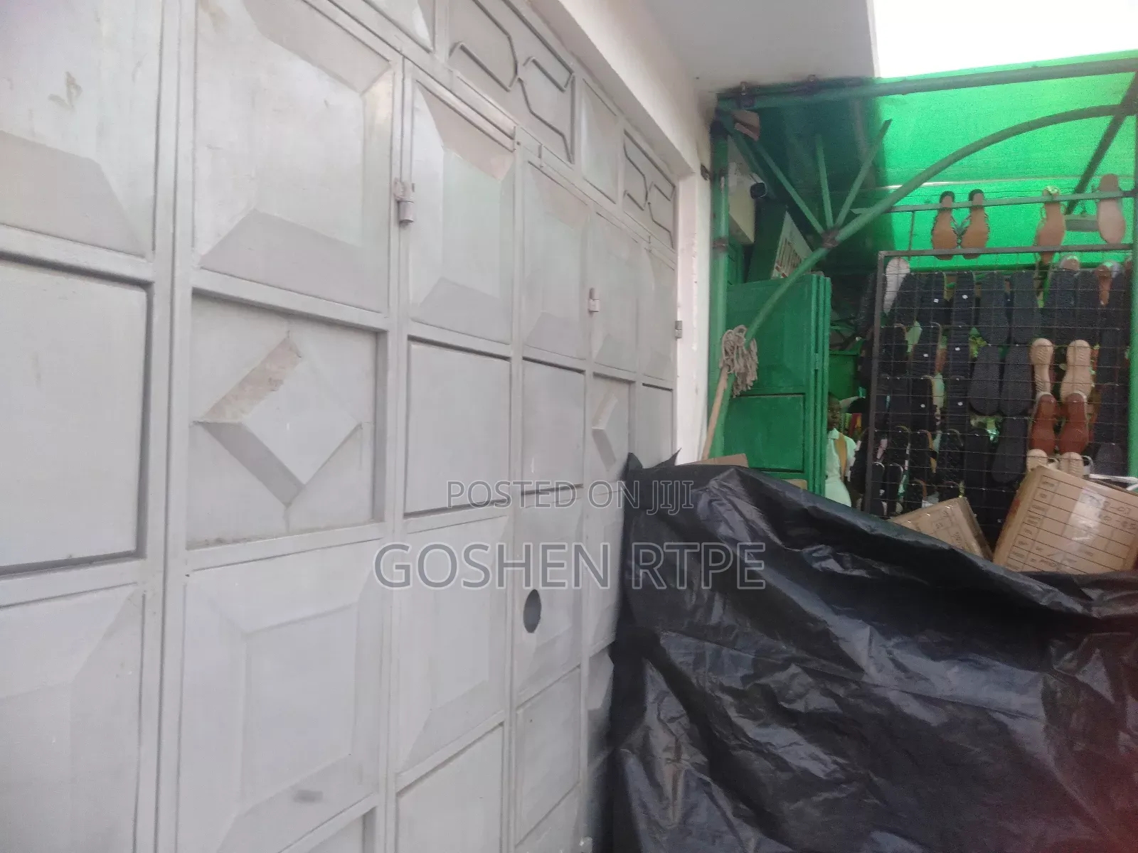 Prime Shop to Let at Ferry Area - Mombasa City (Island)