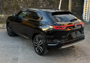 Honda Vezel 2021 Black