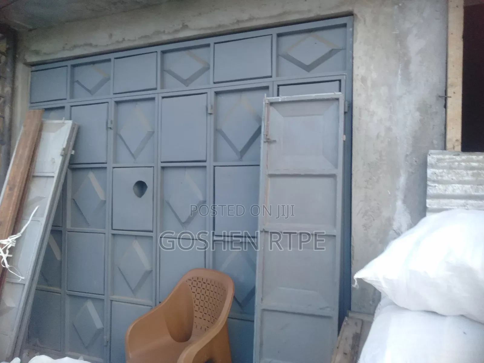 Prime Shop to Let at Ferry Area - Mombasa City (Island)