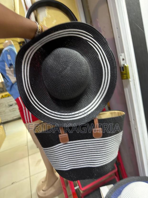 Matching Straw Bag and Hat for Summer - thumbnail 2