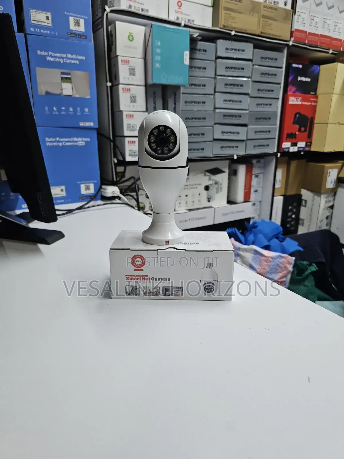 Bulb Like Single Lens Smart Camera