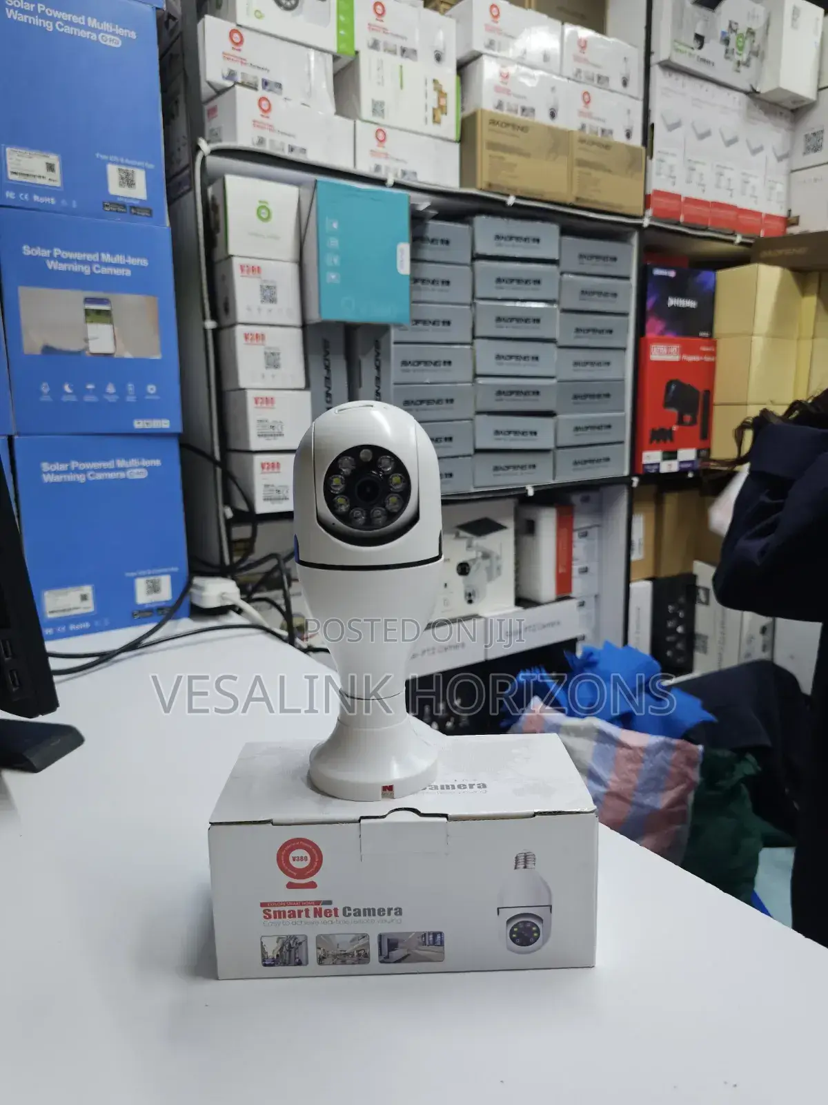 Bulb Like Single Lens Smart Camera