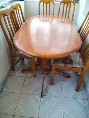 Dinner Table With Chairs