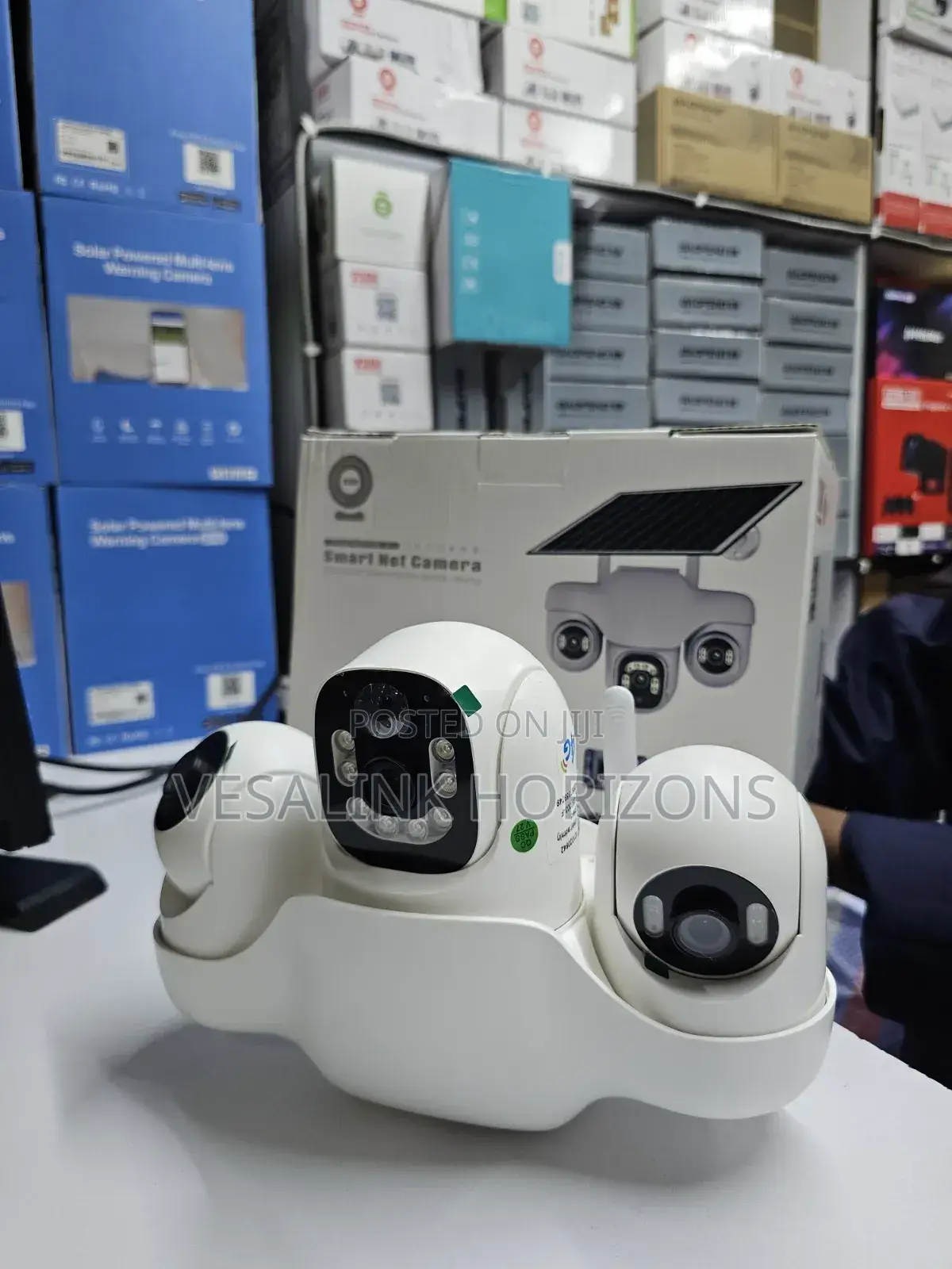 V380 4g White Tripple Lens Camera
