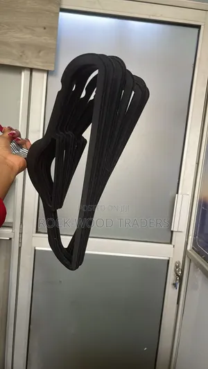 Coat Hangers 10pcs