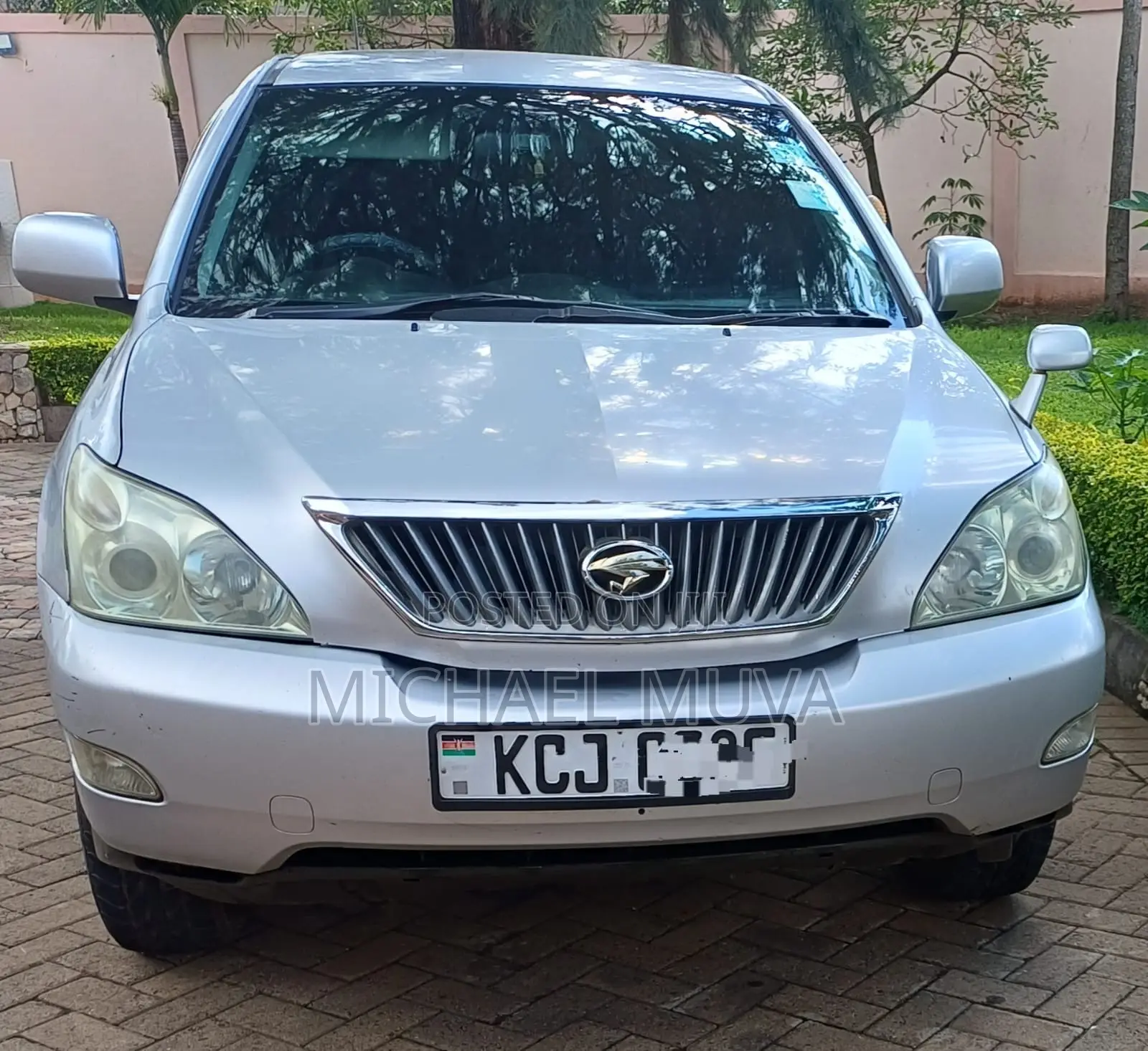 Toyota Harrier 2.4 2010 Silver