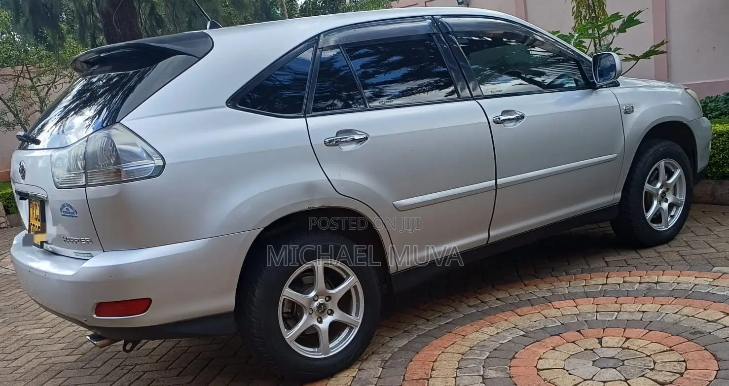 Toyota Harrier 2.4 2010 Silver