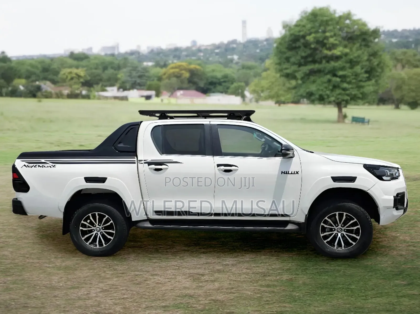 Toyota Hilux 2021 White