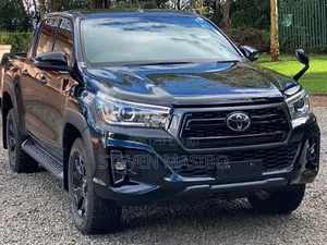 Toyota Hilux Revo Double Cab Deisel 2.4 AWD 2019 Black